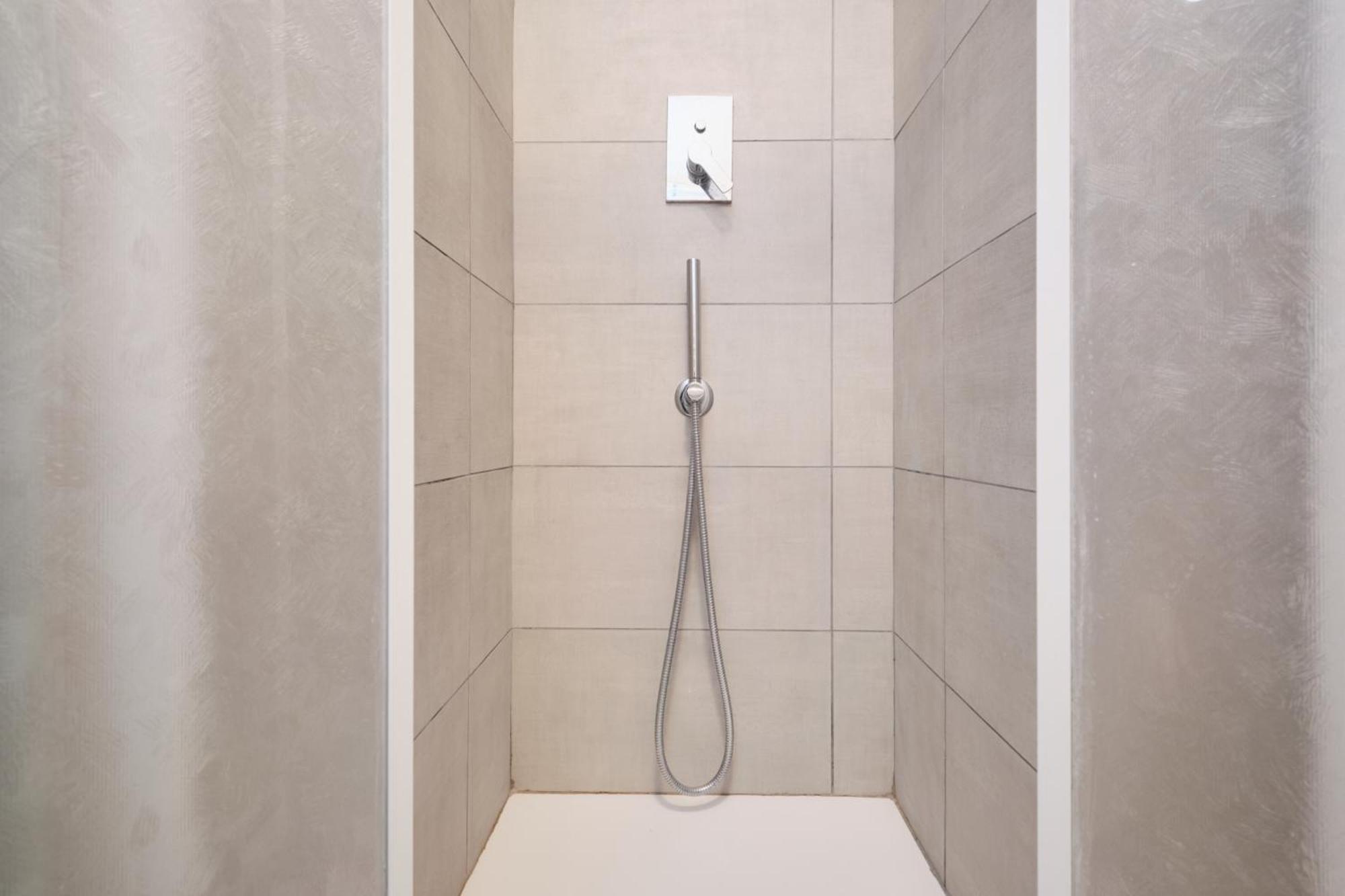 Apartment Modern 10 Min From Metro B Free Wifi Rom